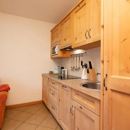 Mistral Apartment *