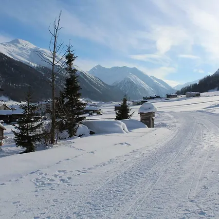 Mistral 公寓 利维尼奥